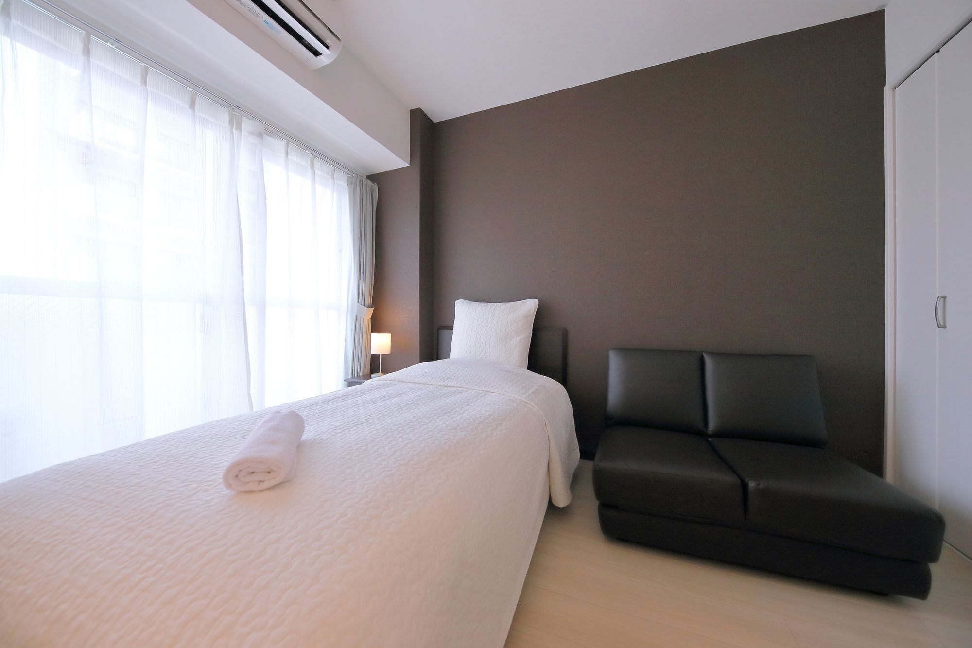 Grandouce Namba-Higashi Apartment Осака Екстериор снимка